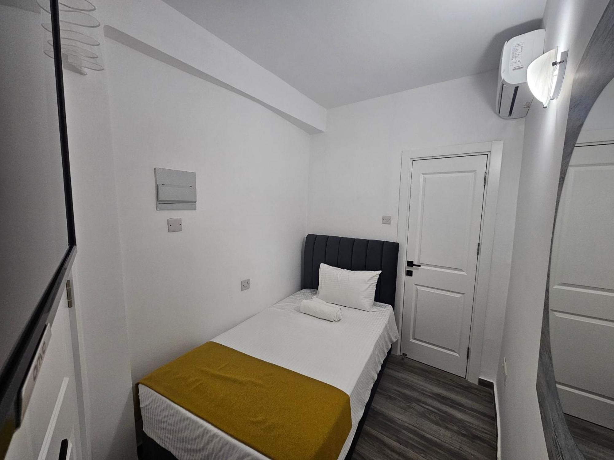 Cyprus Harbour Suites Kyrenia  Exterior photo